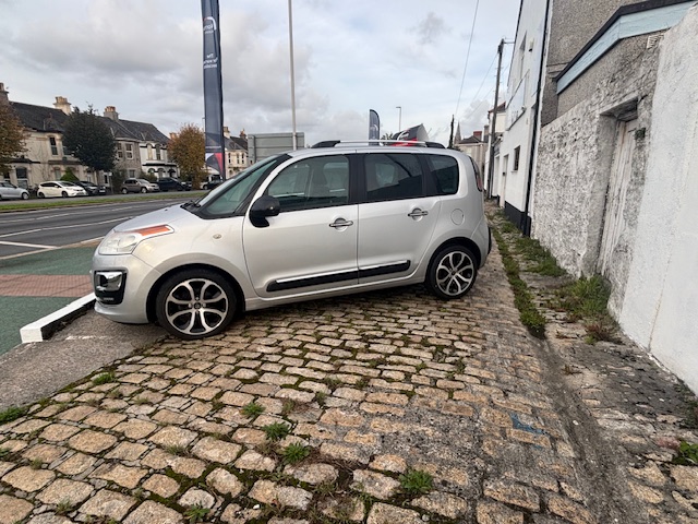 
								2016 CITROEN C3 PICASSO 1.6 BlueHDi Platinum 5dr full									