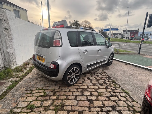 
								2016 CITROEN C3 PICASSO 1.6 BlueHDi Platinum 5dr full									