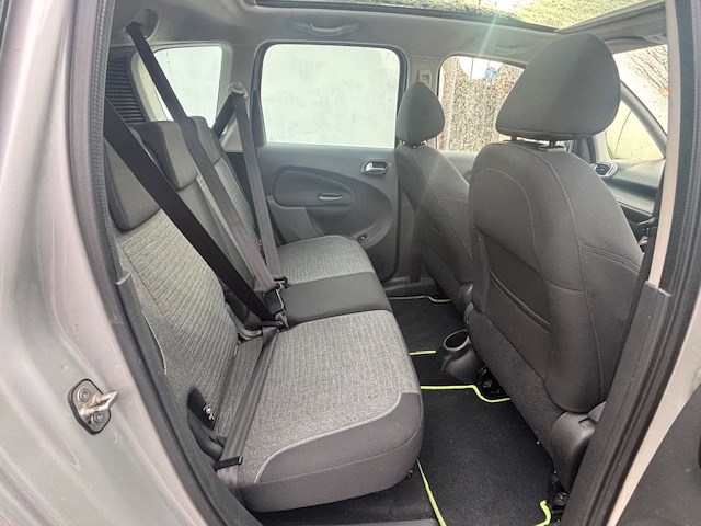 
								2016 CITROEN C3 PICASSO 1.6 BlueHDi Platinum 5dr full									