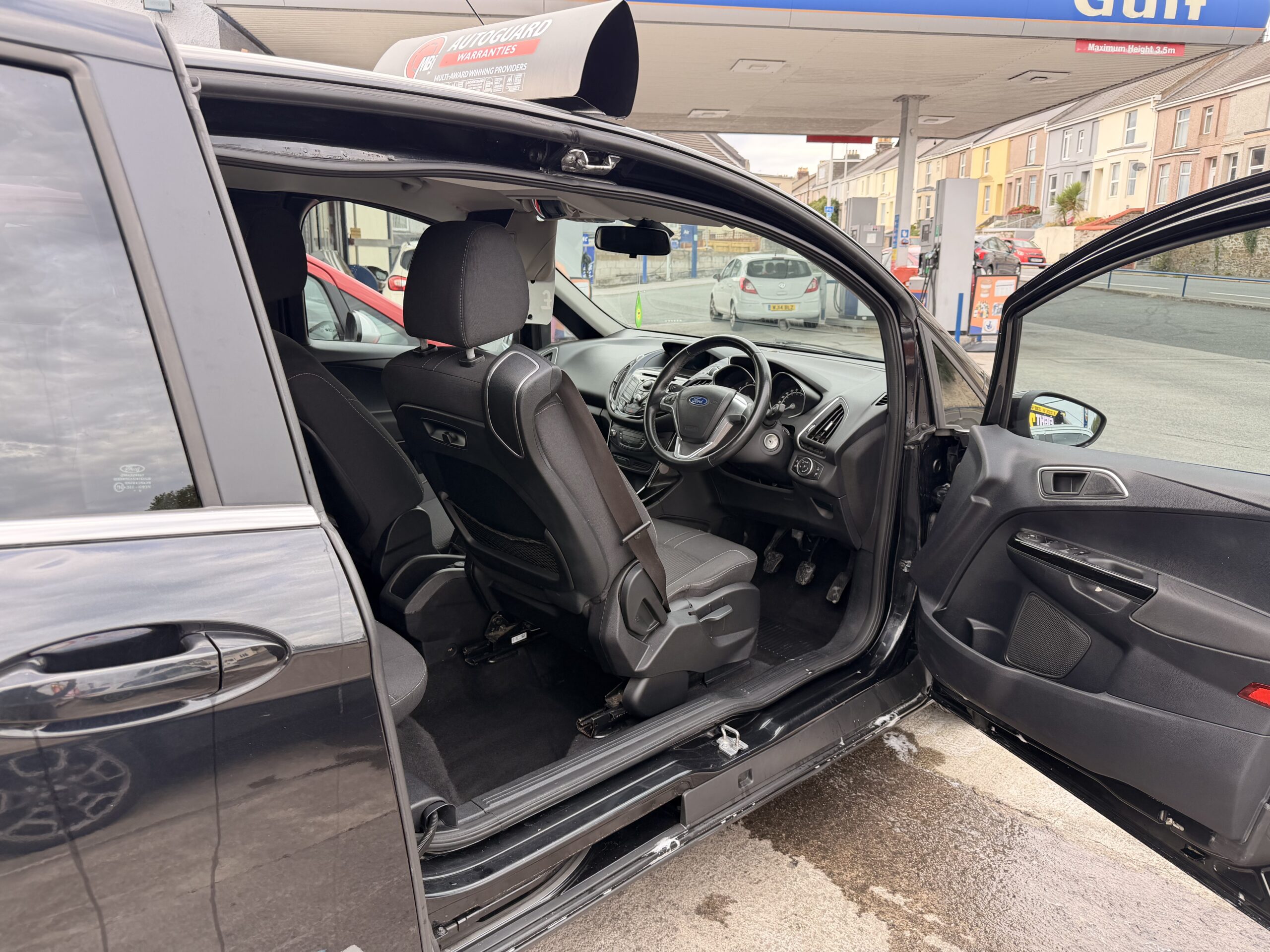 
								FORD B-MAX 1.0 EcoBoost Zetec 5dr full									