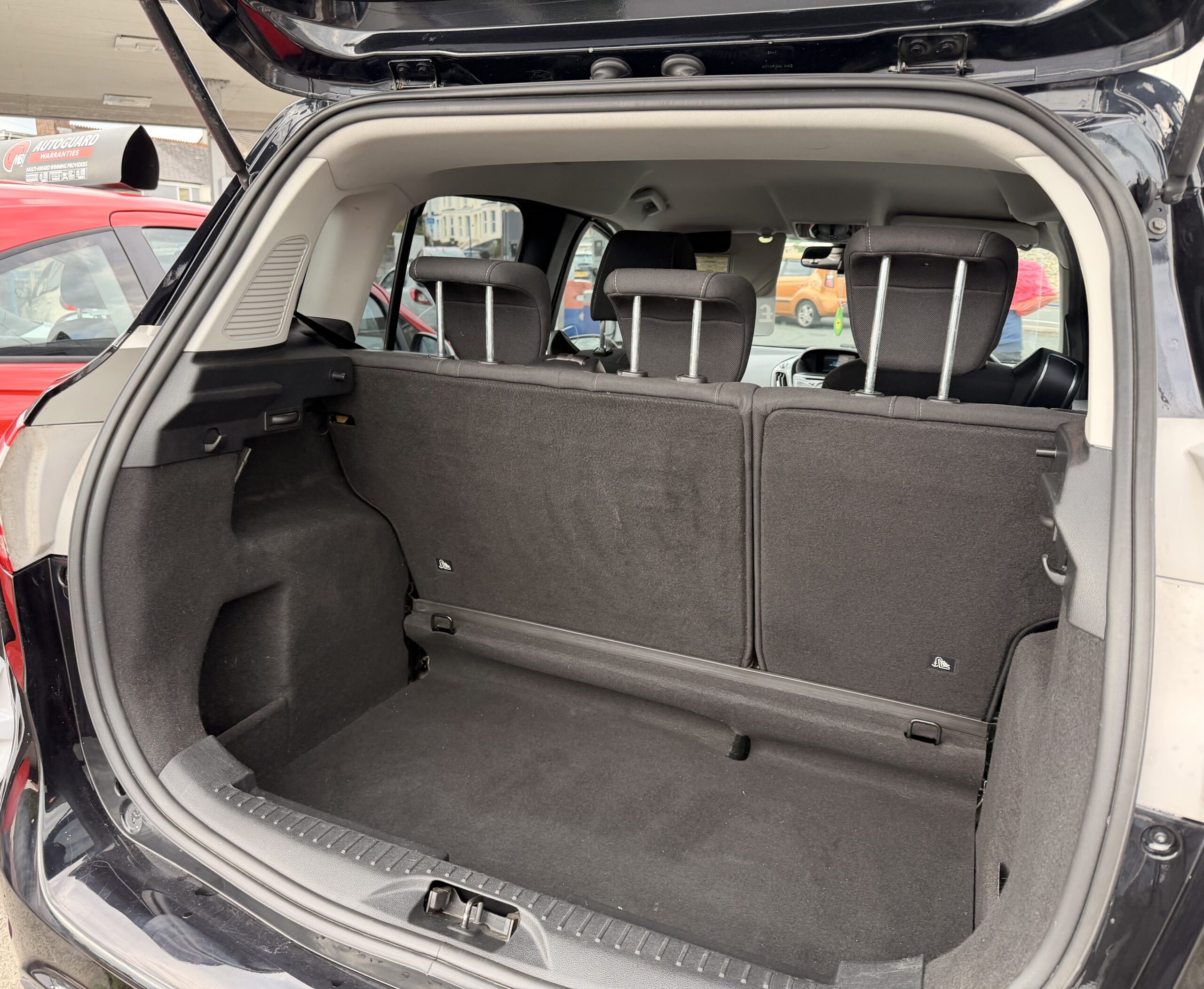 
								FORD B-MAX 1.0 EcoBoost Zetec 5dr full									