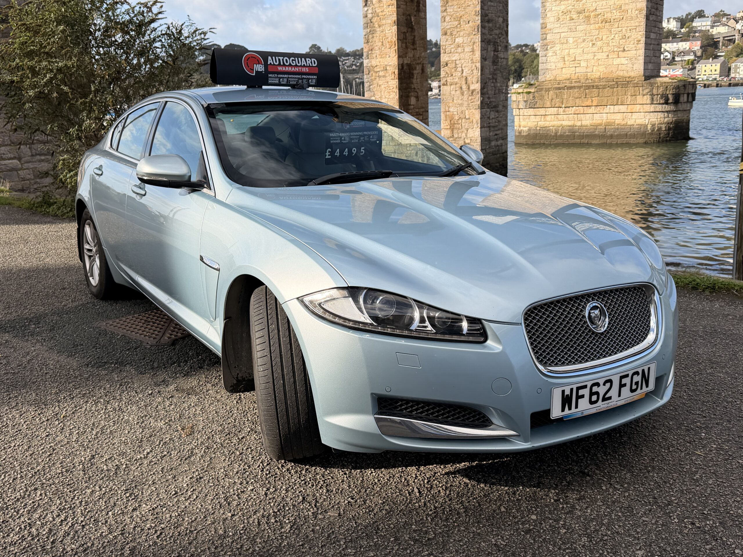 
								JAGUAR XF 3.0d V6 Luxury 4dr Auto full									
