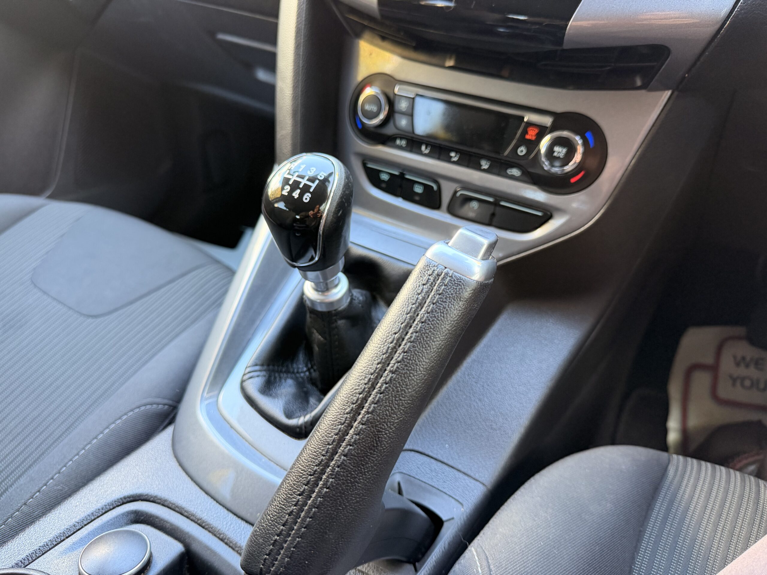 
								FORD FOCUS 1.6 TDCi 115 Titanium 5dr full									
