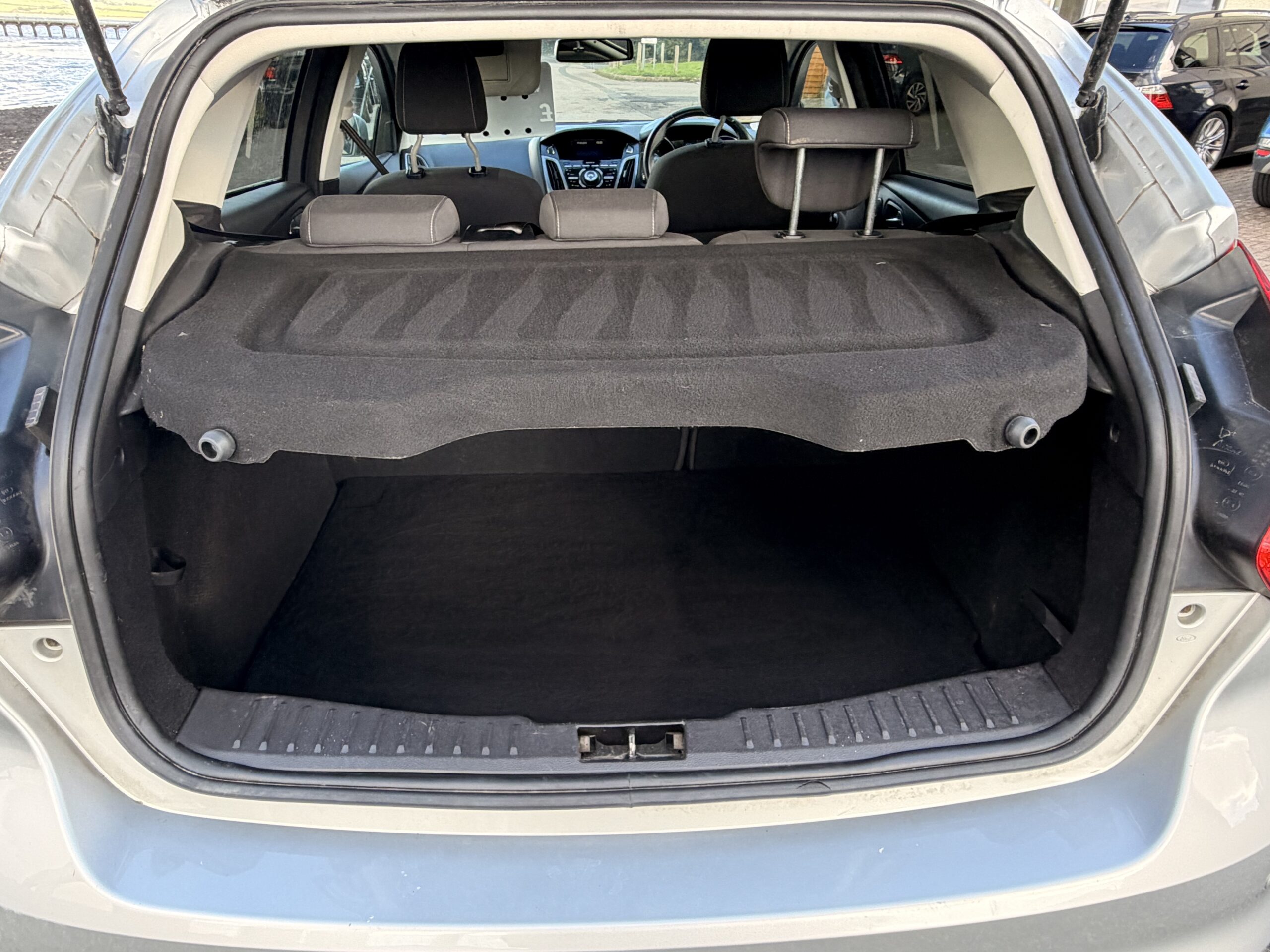 
								FORD FOCUS 1.6 TDCi 115 Titanium 5dr full									