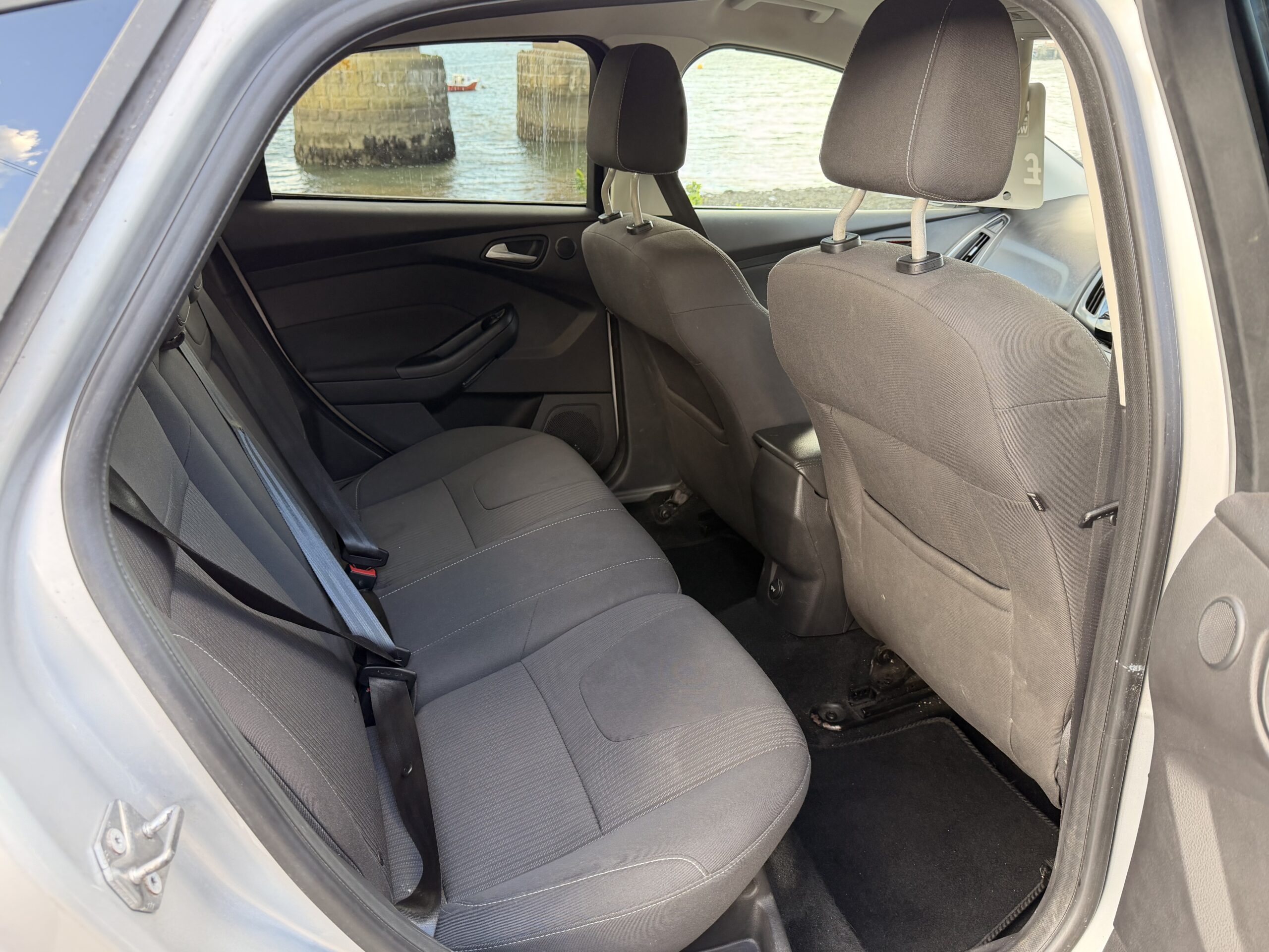 
								FORD FOCUS 1.6 TDCi 115 Titanium 5dr full									
