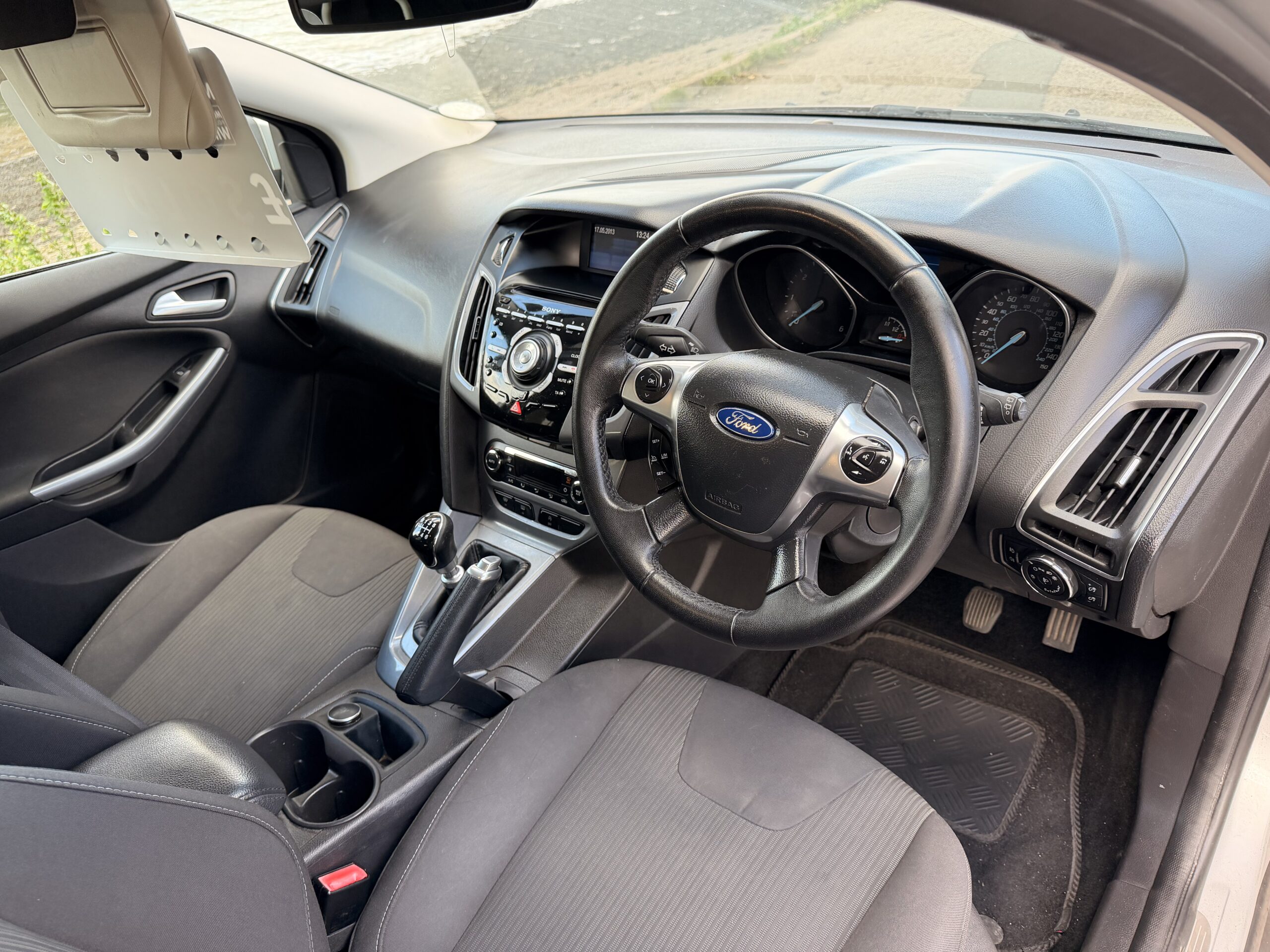 
								FORD FOCUS 1.6 TDCi 115 Titanium 5dr full									