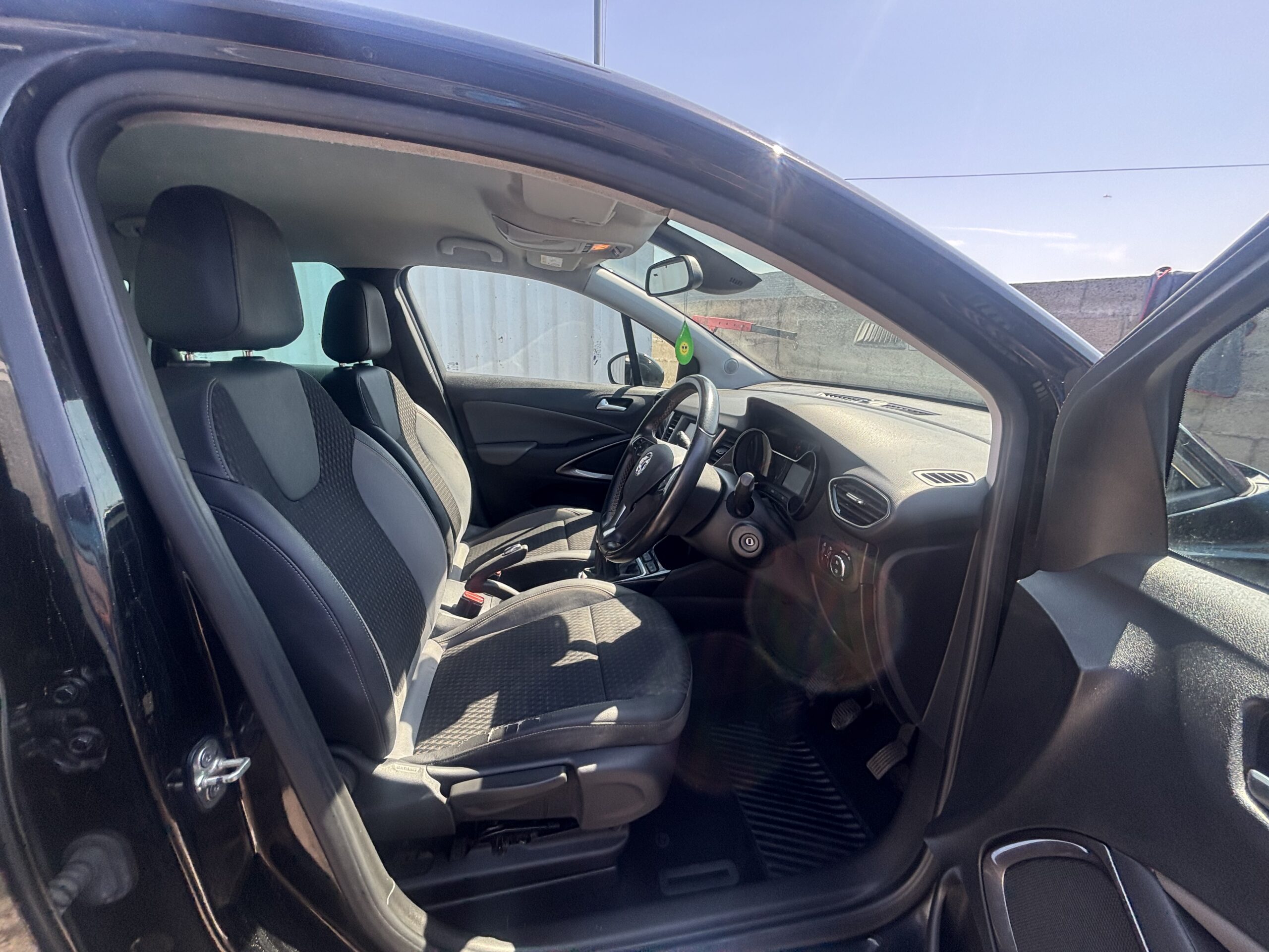 
								2018 VAUXHALL CROSSLAND X 12 Elite 5dr full									