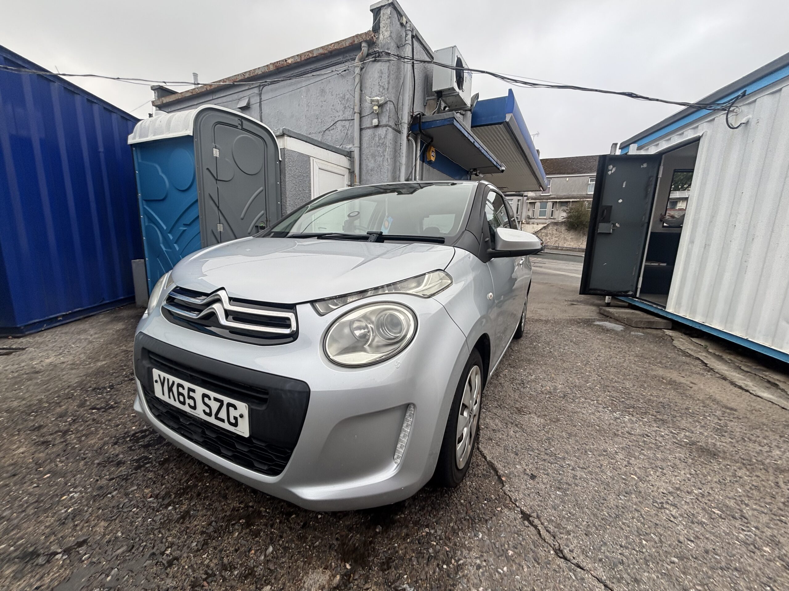 
								2015 CITROEN C1 10 VTi Feel 3dr full									