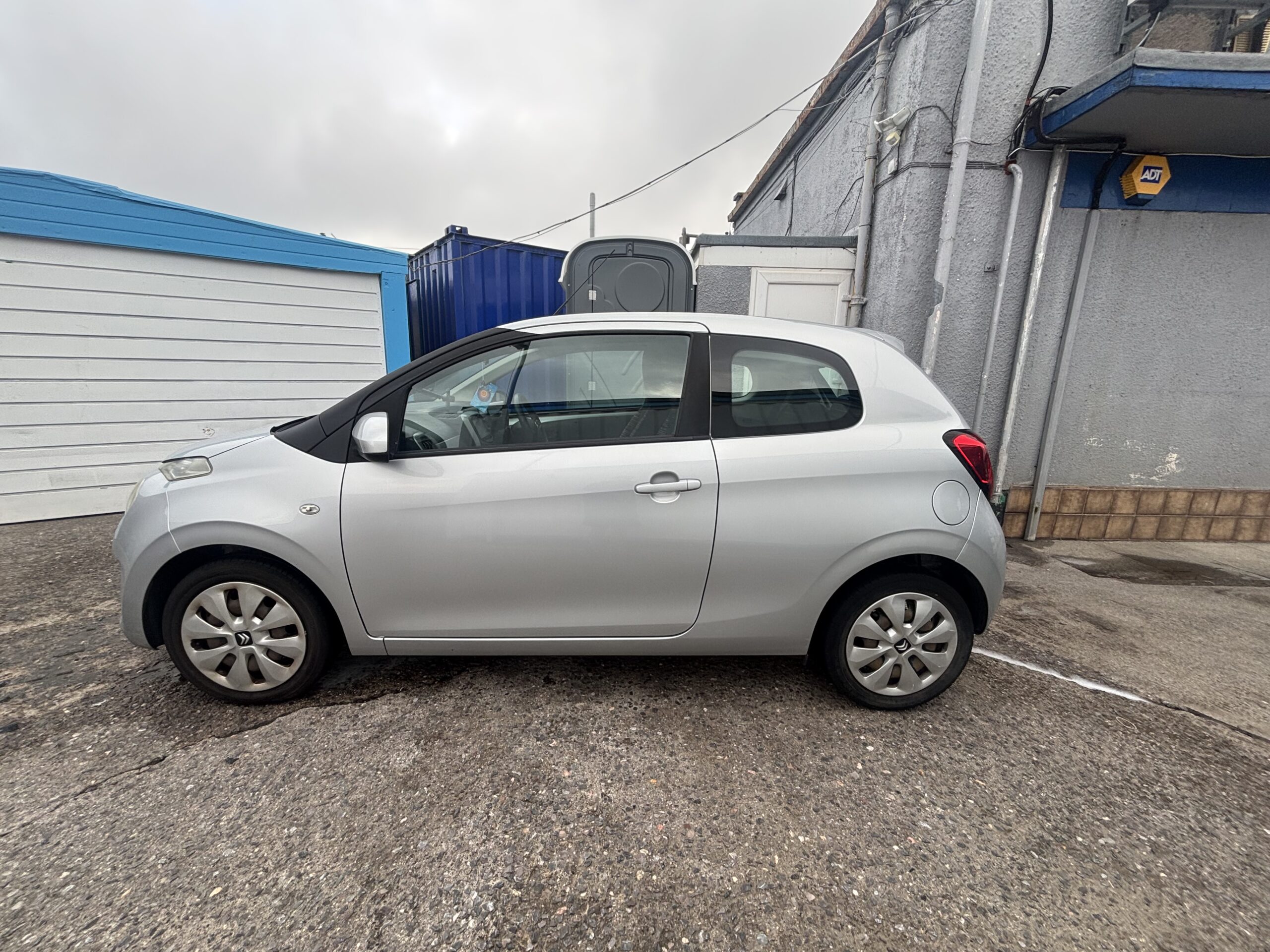 
								2015 CITROEN C1 10 VTi Feel 3dr full									