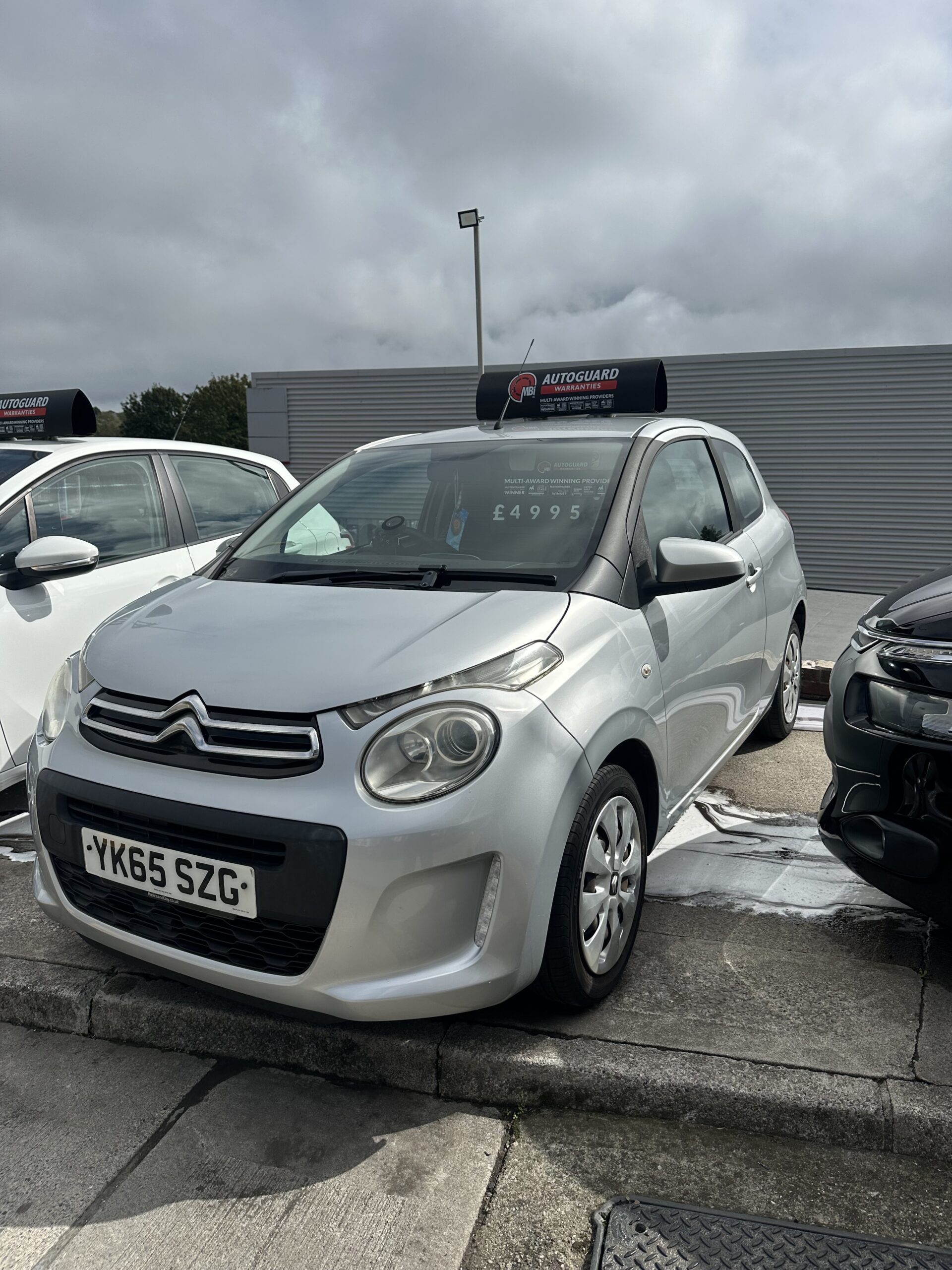 
								2015 CITROEN C1 10 VTi Feel 3dr full									