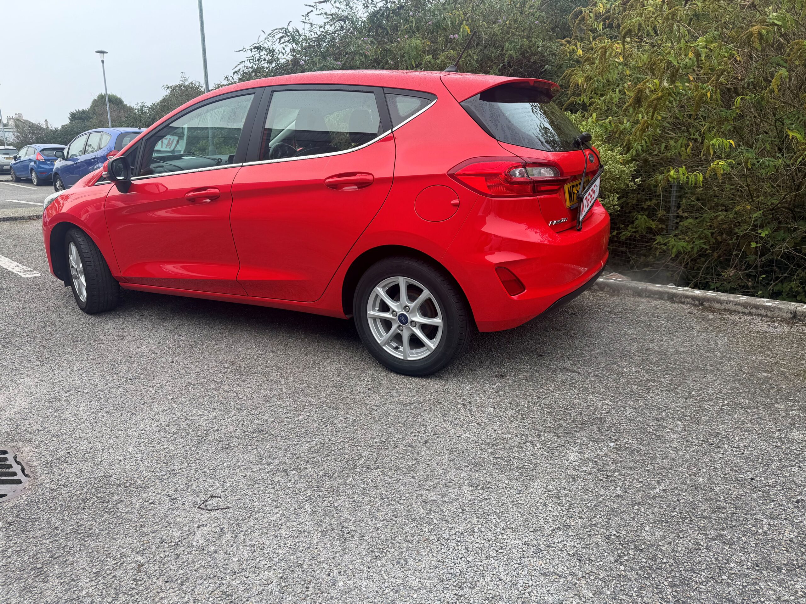 								FORD FIESTA 1.0 EcoBoost Zetec 5dr full									