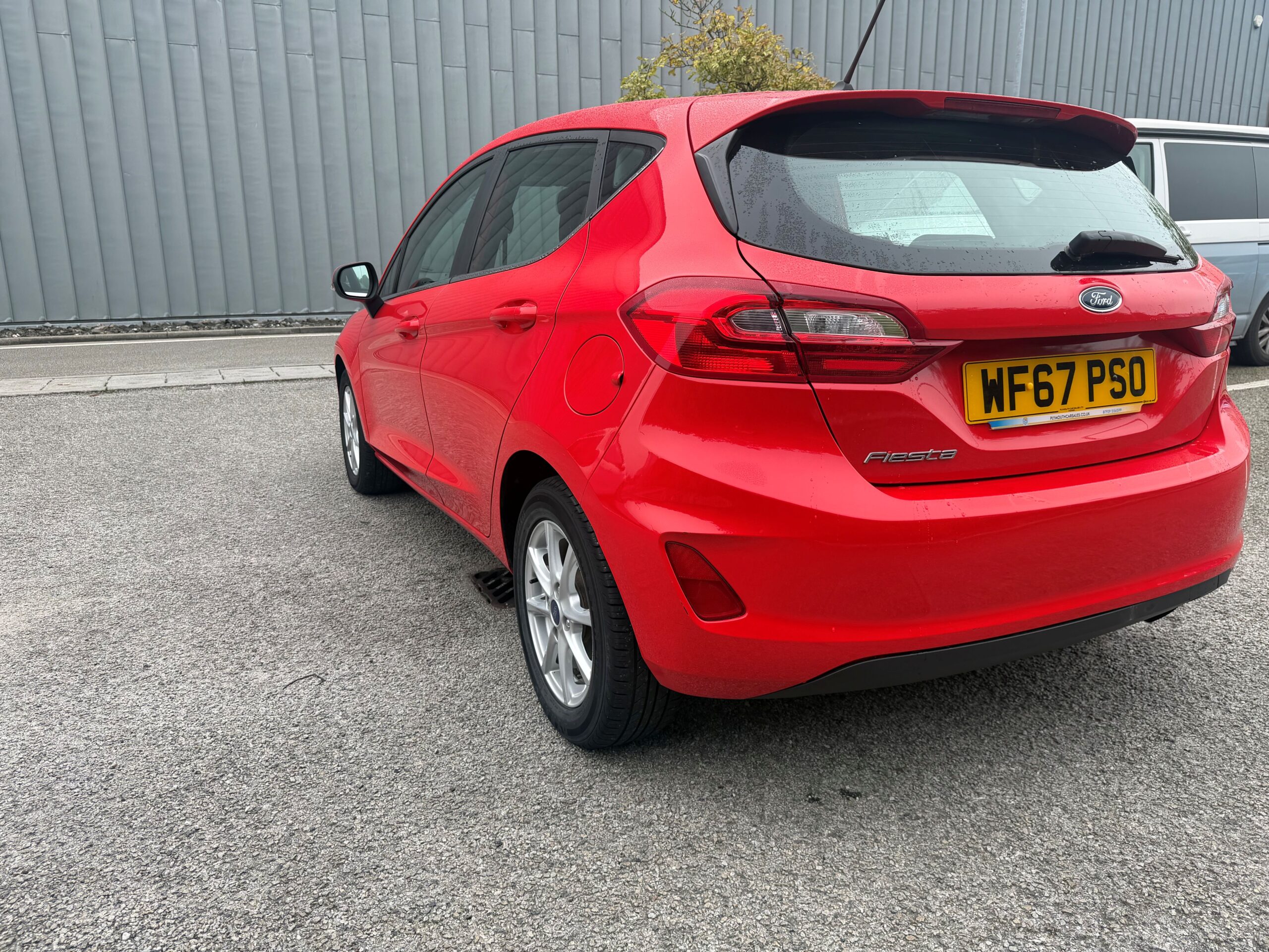 								FORD FIESTA 1.0 EcoBoost Zetec 5dr full									