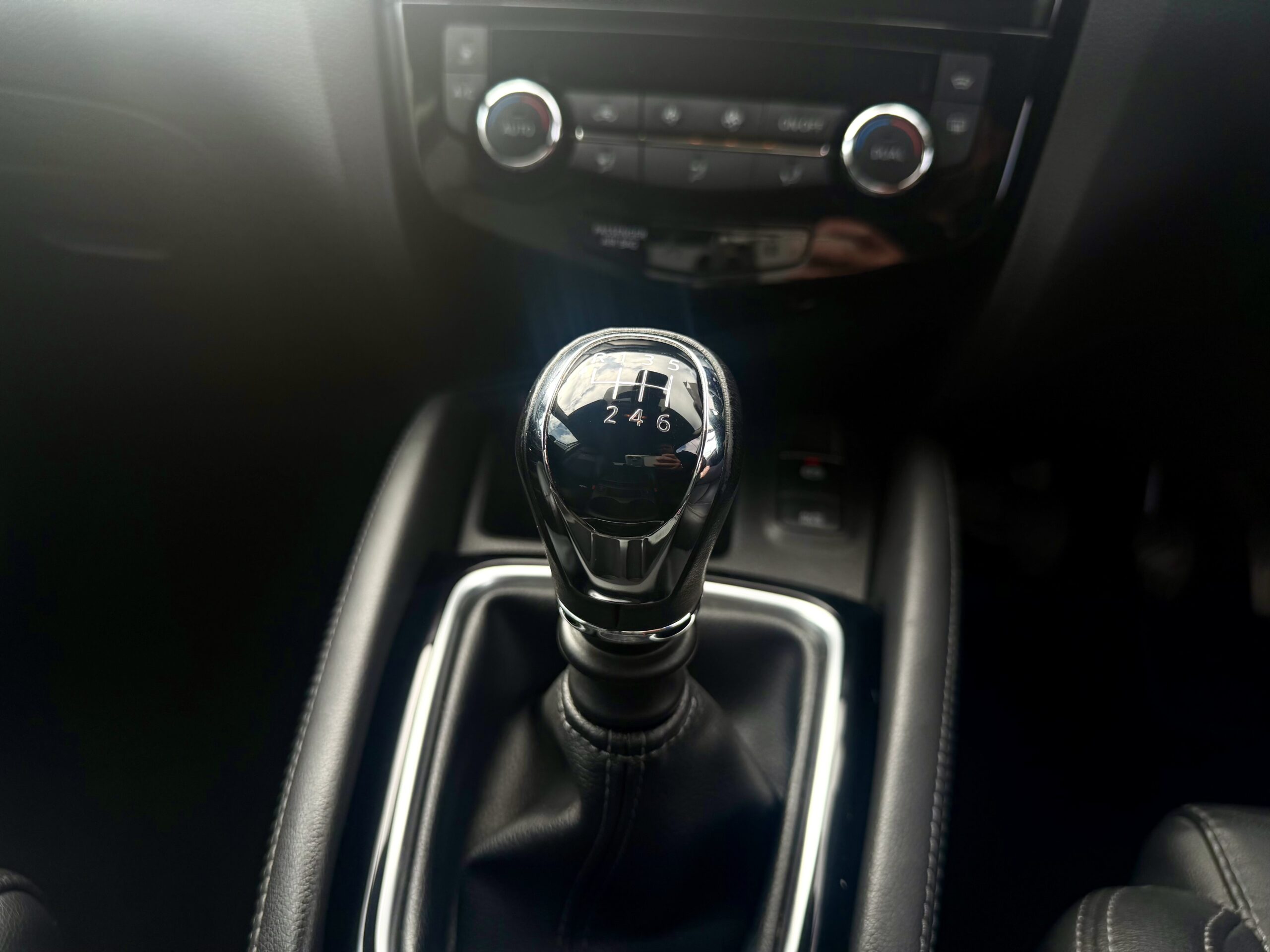								2018 Nissan Qashqai full									