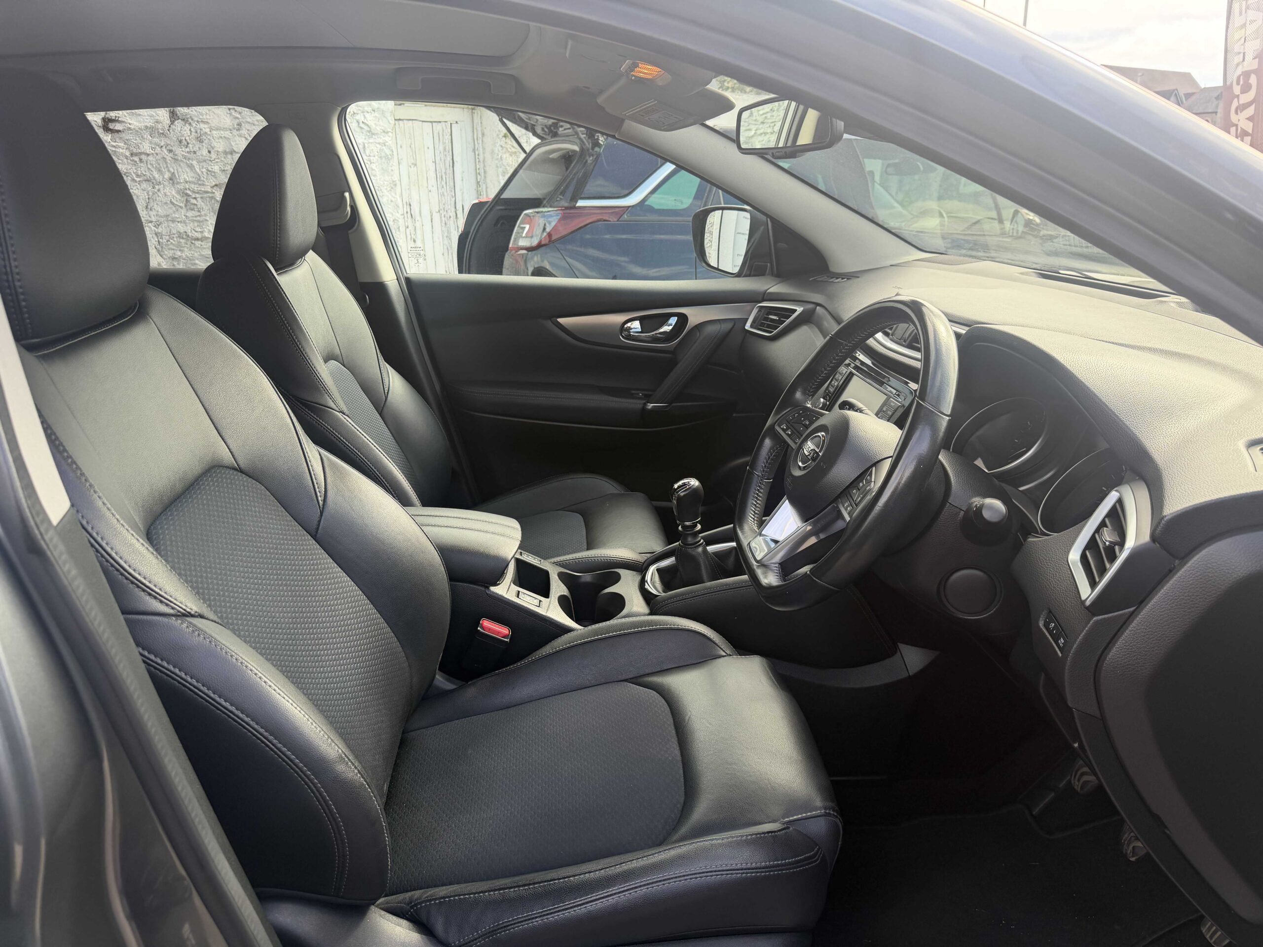 								2018 Nissan Qashqai full									