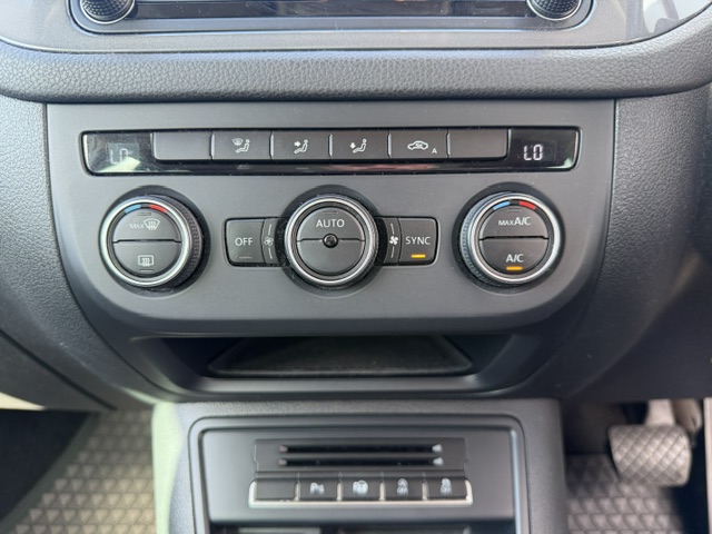 								2015 Volkswagen Tiguan full									