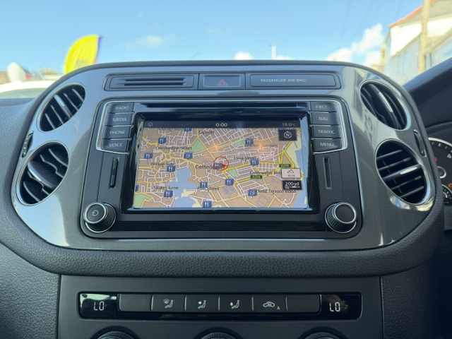 								2015 Volkswagen Tiguan full									
