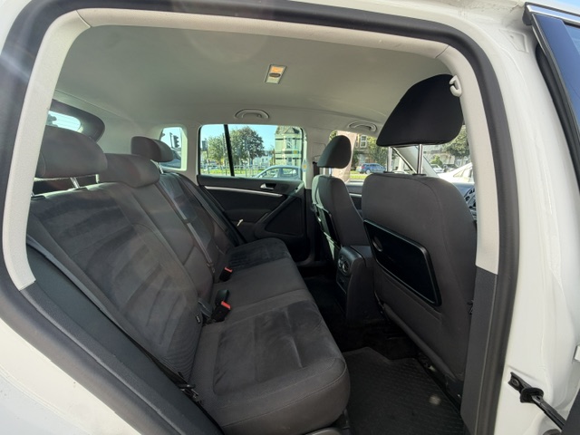 								2015 Volkswagen Tiguan full									